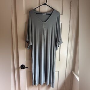 Dwell and Slumber Women's Relaxed Fit Light Blue  Nightgown